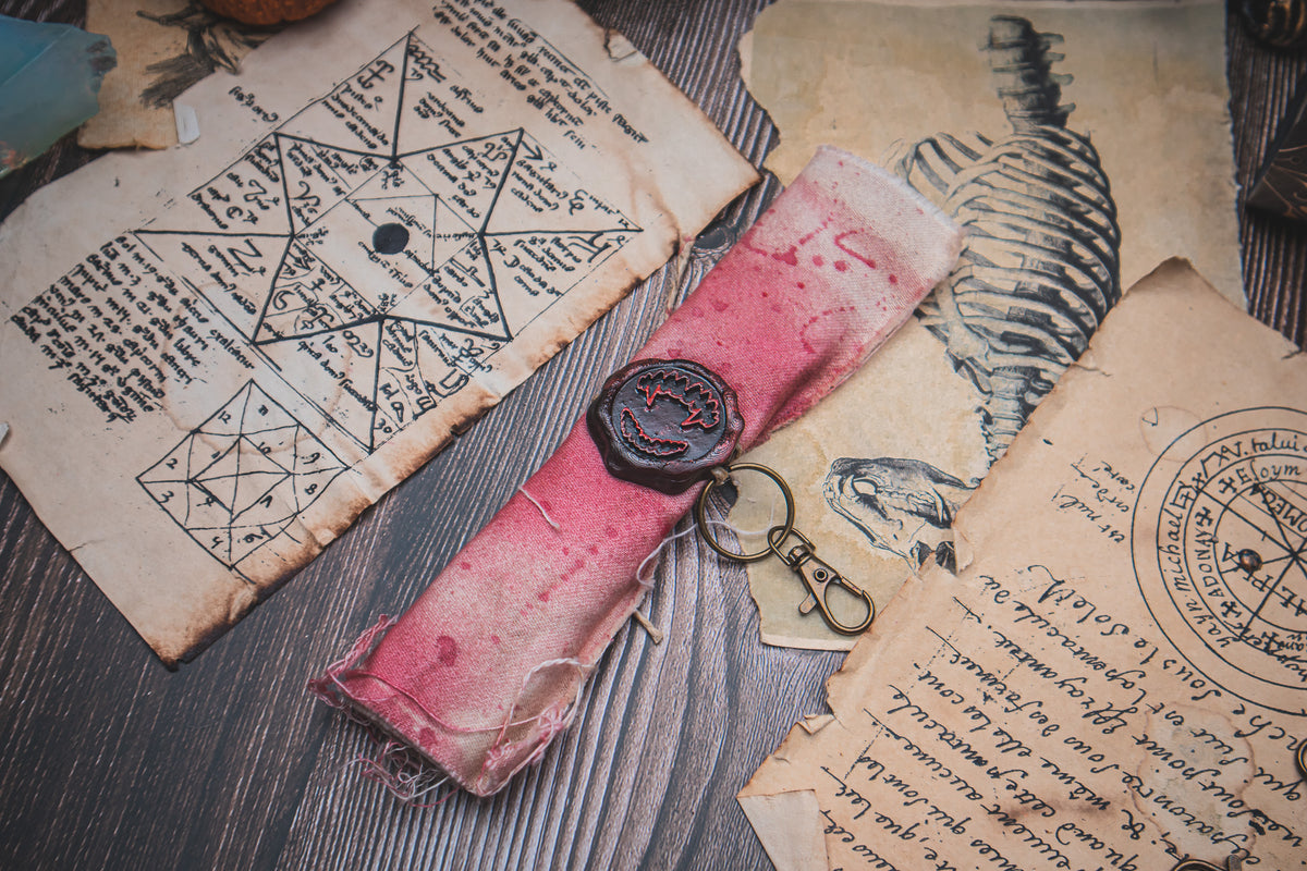 Wearable Belt Scrolls