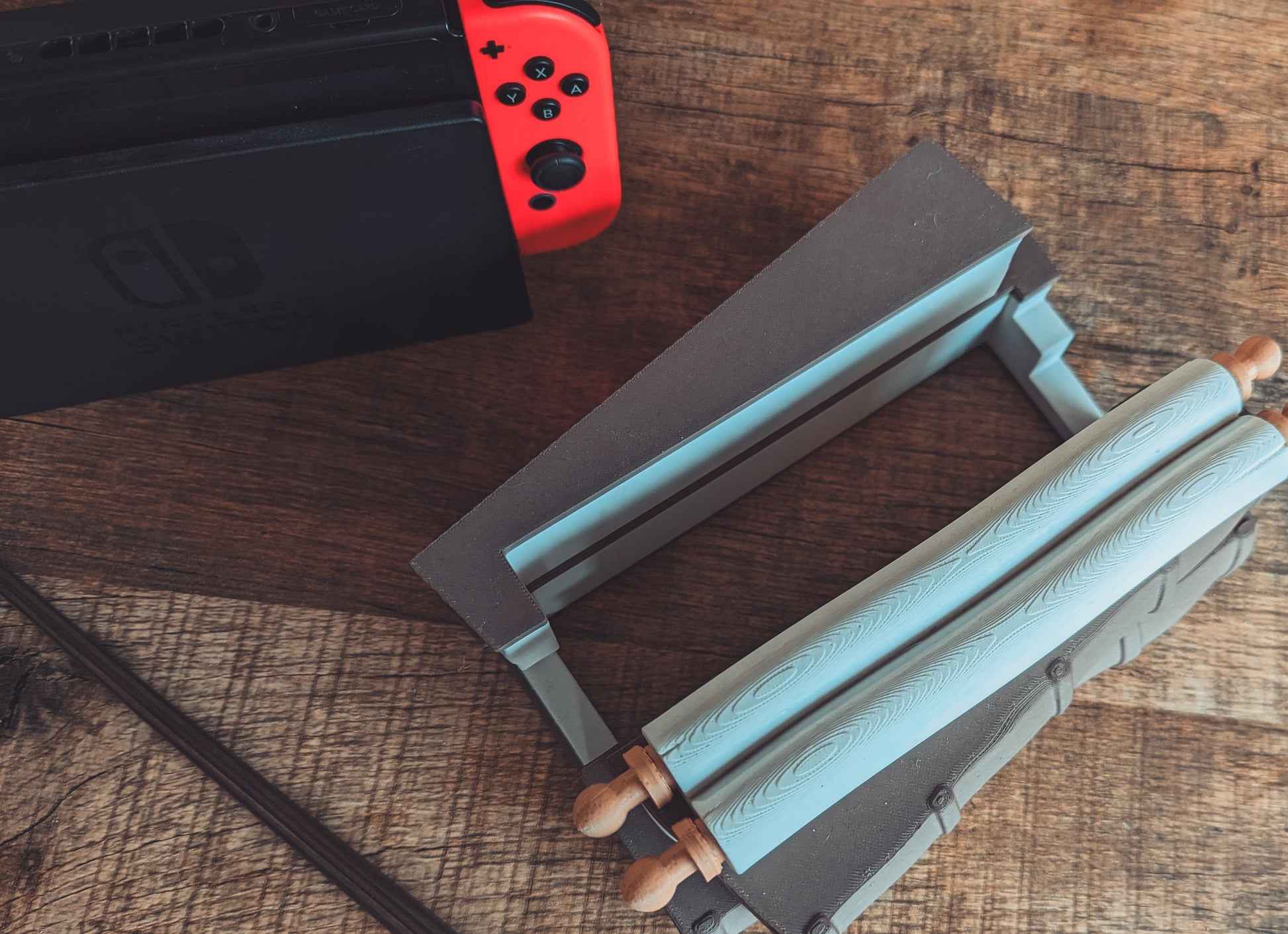 Magical Books Wandholder - Nintendo Switch Dock - The Flaming Feather & Flaming Filament