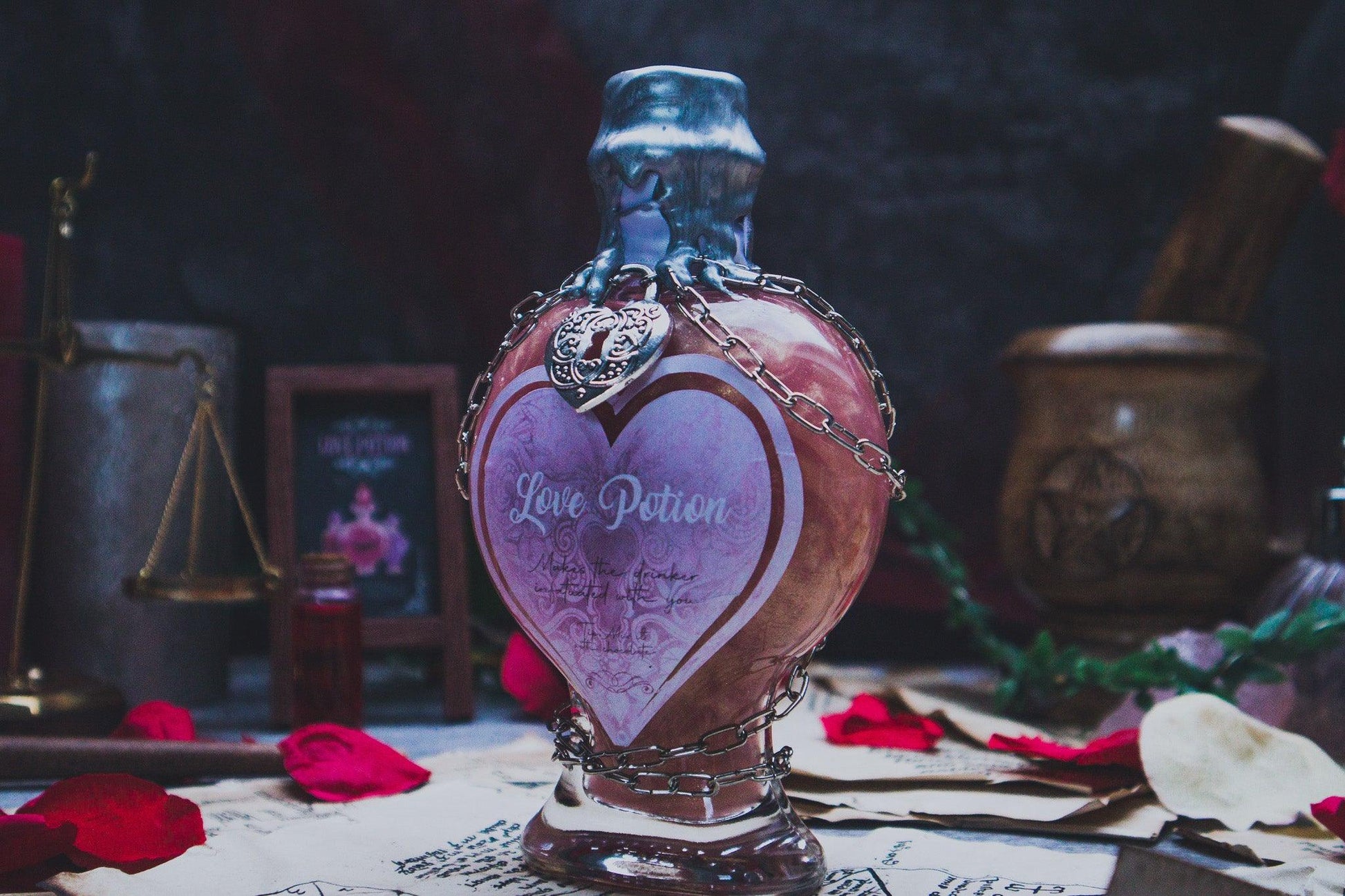 Love Potion Colour-changing potion - The Flaming Feather & Flaming Filament