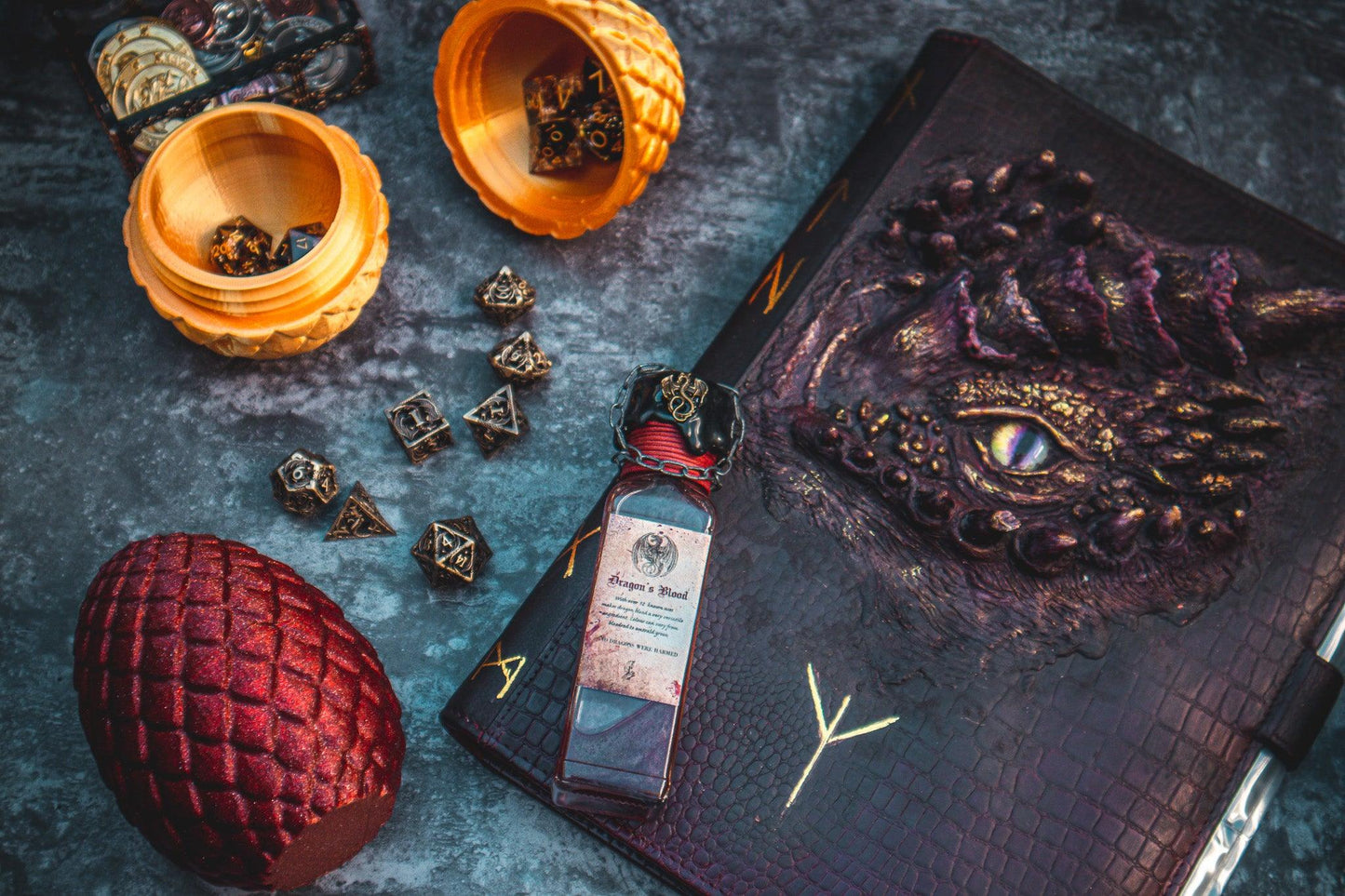 Dragon egg - screw on dice holder - The Flaming Feather & Flaming Filament