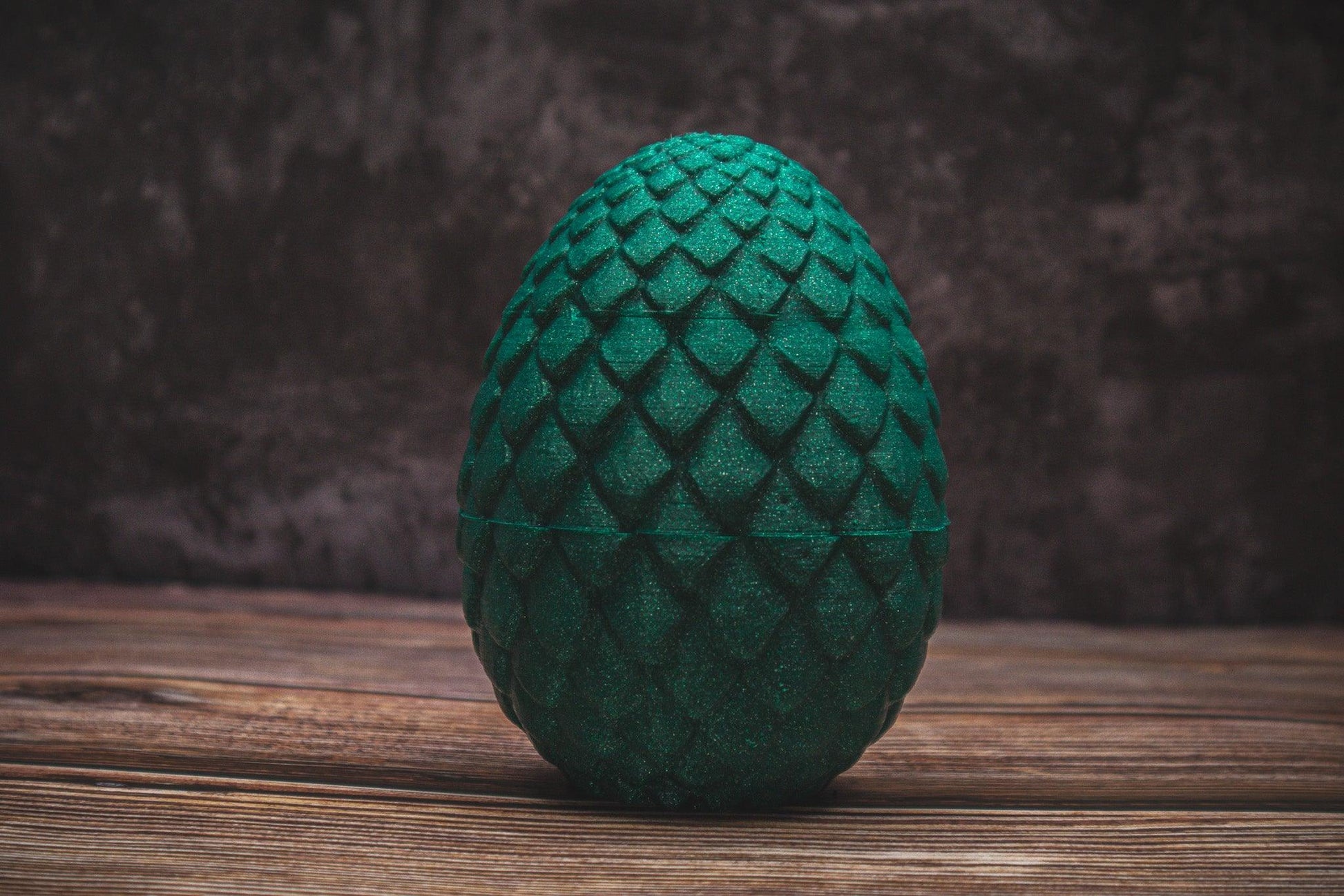 Dragon egg - screw on dice holder - The Flaming Feather & Flaming Filament
