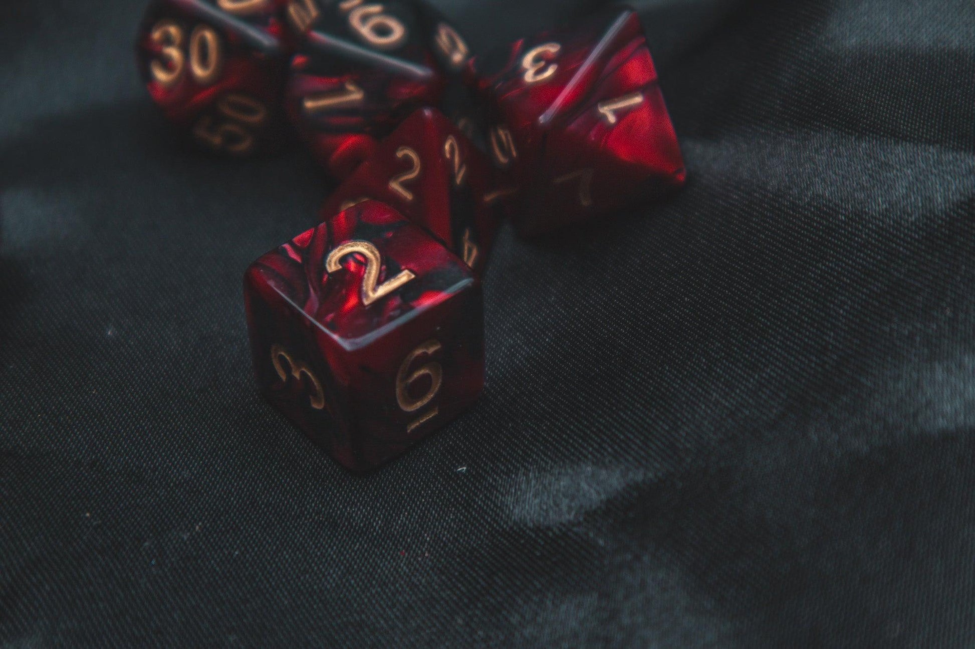 Dragon heart Polyhedral dice set - Soft edge - The Flaming Feather & Flaming Filament