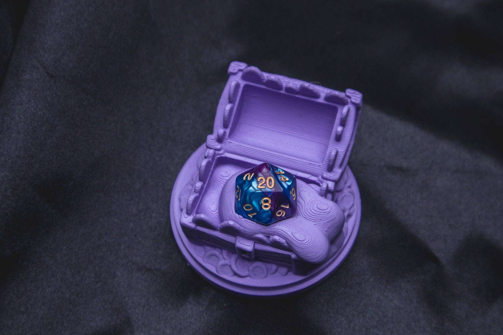 Mimic dice guardian - The Flaming Feather & Flaming Filament