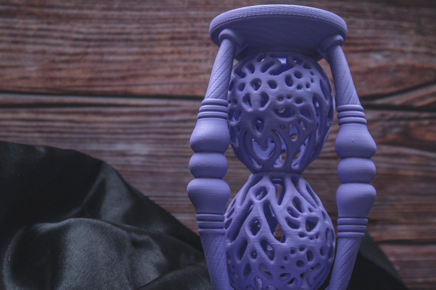 Wizard Hourglass dice holder - The Flaming Feather & Flaming Filament