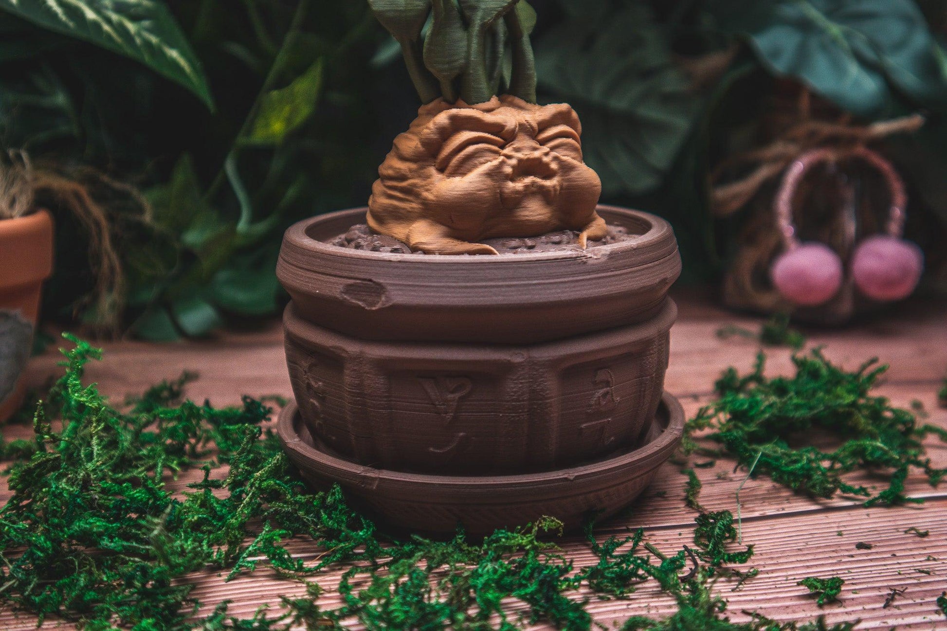 Mandrake Plant Pot jewelry or dice box - The Flaming Feather & Flaming Filament